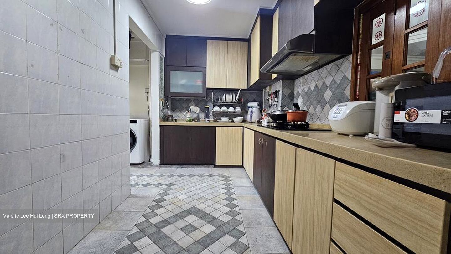 Blk 290B Spring View (Bukit Batok), HDB Executive #577671921